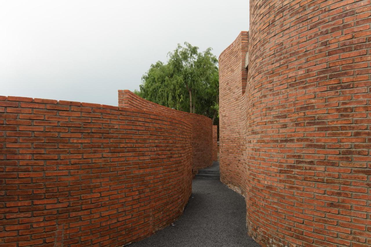 هوايرو Brickyard Retreat At Mutianyu Great Wall المظهر الخارجي الصورة
